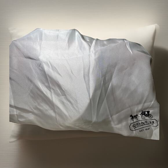 NWT Coach Legacy Perforated Leather Medium Candace Carryall 22390 Coral/Lt Sand - Picture 14 of 14